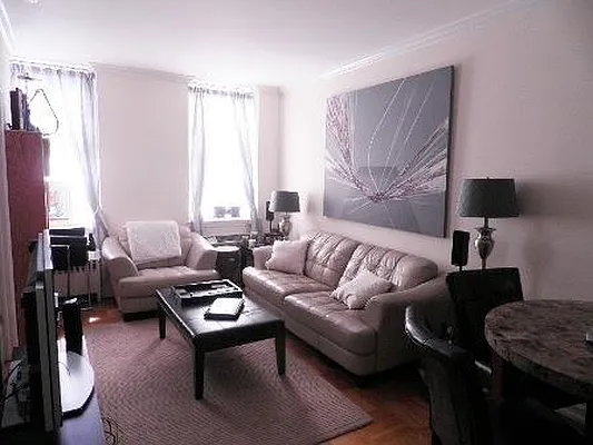 Rented by R New York | media 54