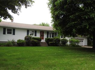 3 Kimberly Ct, Cumberland, RI 02864