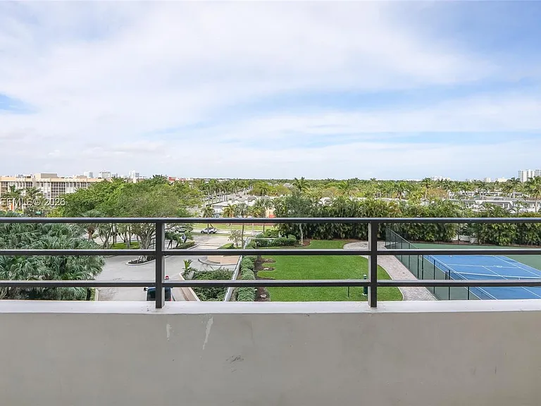 600 Three Islands Blvd #403 — Photo 31