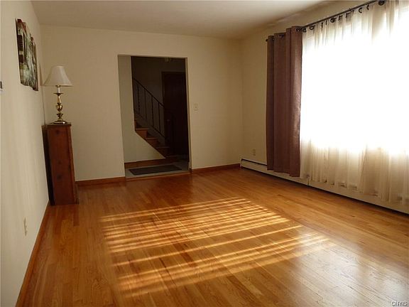 3rd image of 7535 Marble Dr