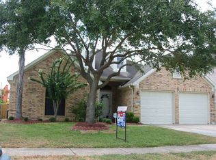 11722 Peachwood Lake Dr, Sugar Land, TX 77498