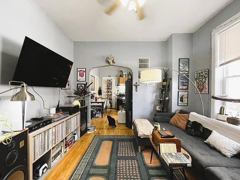 2004 W Armitage Ave #1R — Photo 6