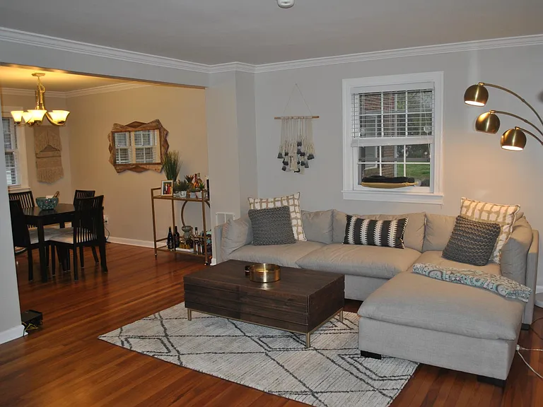 1036 Nichols Dr — Photo 3