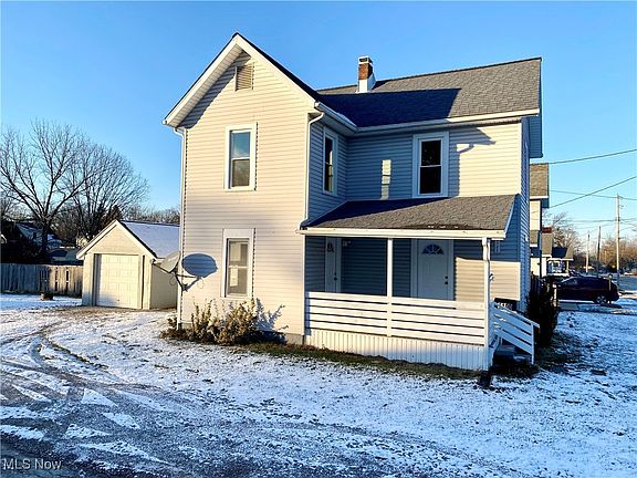 2nd image of 1100 Myers Ave