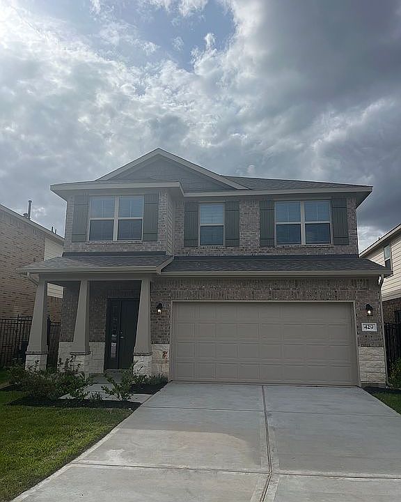 1st image of 429 Aurora Greens Ln