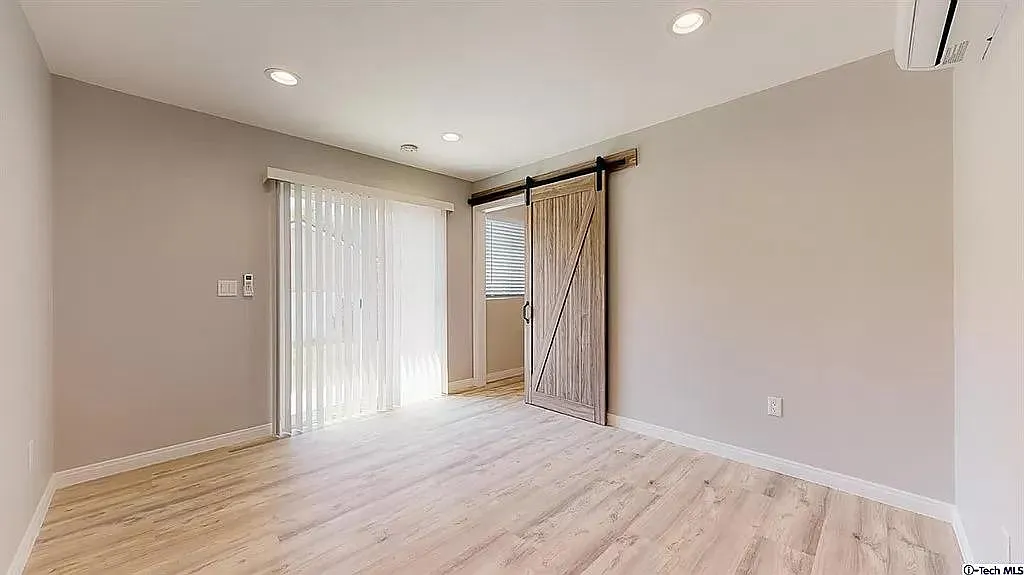 6806 Texhoma Ave — Photo 2