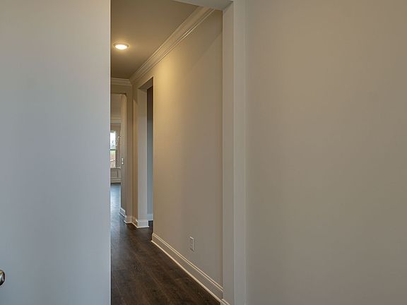 4th image of 5605 Shelton Blvd #84