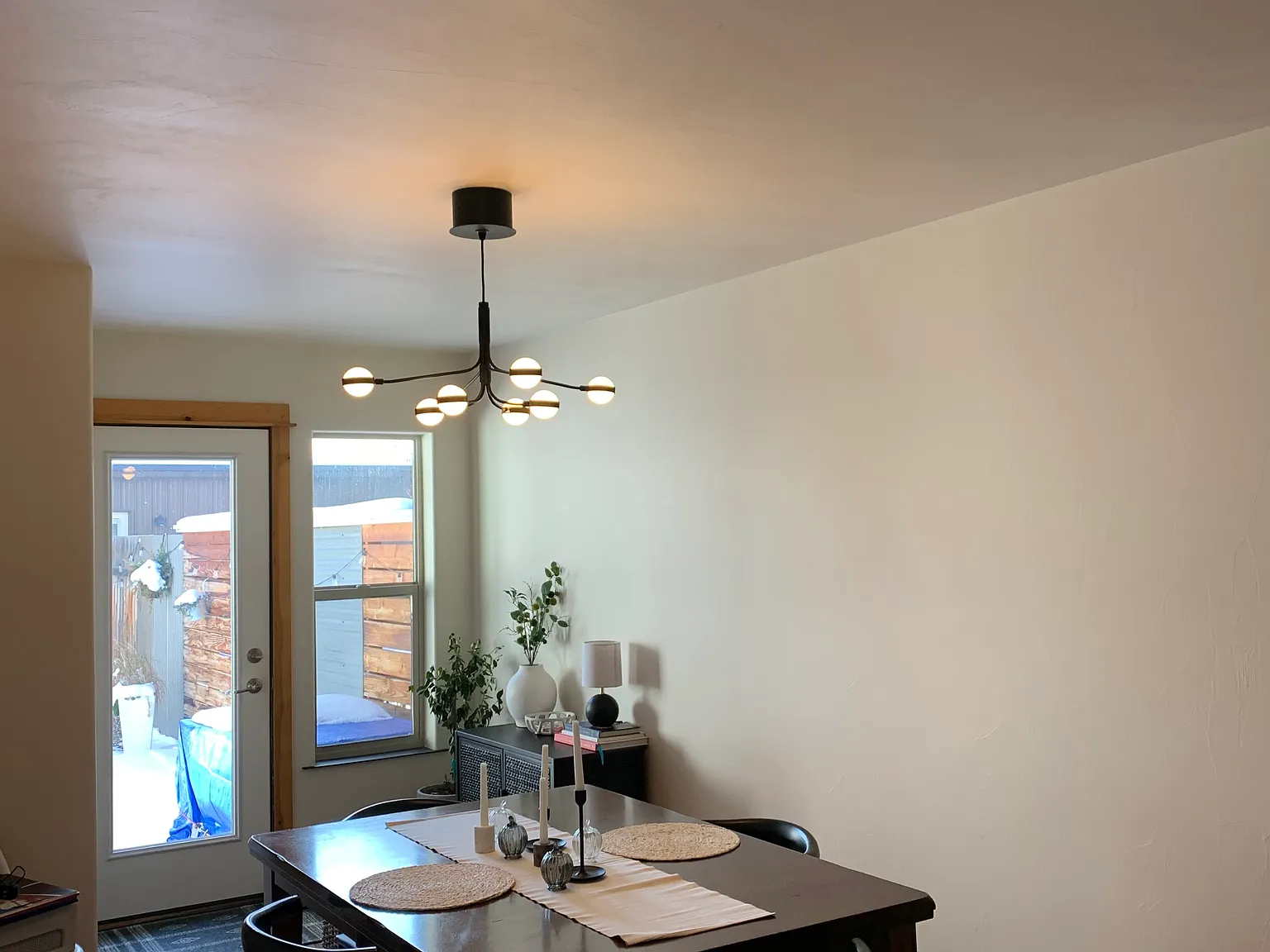 2 bed, 1200 sqft, $2,200 — Photo 2