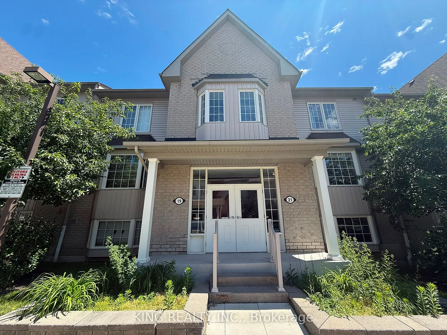 2 bed, $2,500 — Photo 1