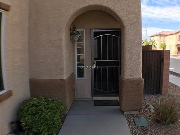 2nd image of 651 Taliput Palm Pl