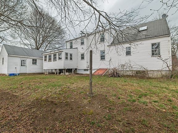 3rd image of 175 Levin Rd