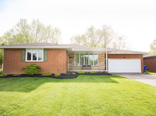 353 Woodward Dr, West Seneca, NY 14224