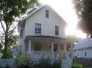 1572 Florence Ave, Evanston, IL 60201