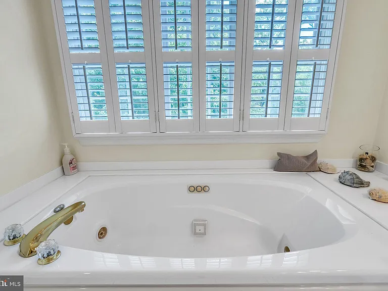 8308 Comanche Ct — Photo 38