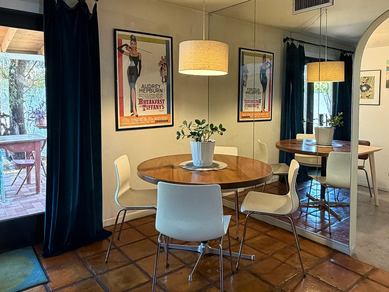 2 bed, 2.5 bath, 1491 sqft, $2,400 — Photo 4