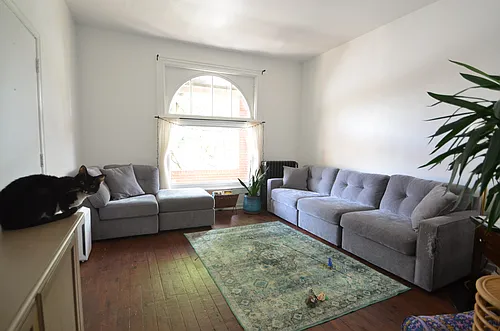 423 N Saint Clair St #1 Photo 1