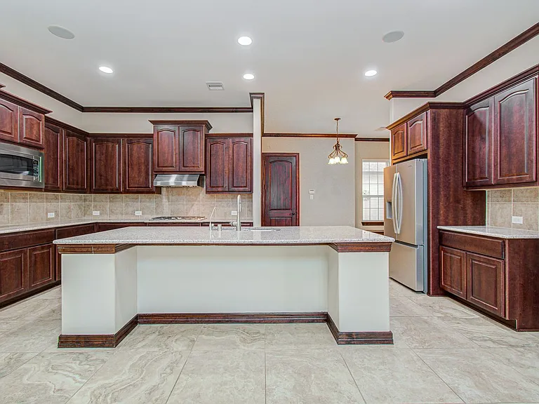 5711 Avon Landing Ln — Photo 39