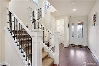 3 bed, 2.5 bath, 2300 sqft, $4,700 — Photo 4