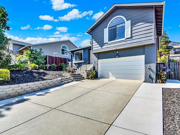 3rd image of 837 N Regatta Drive