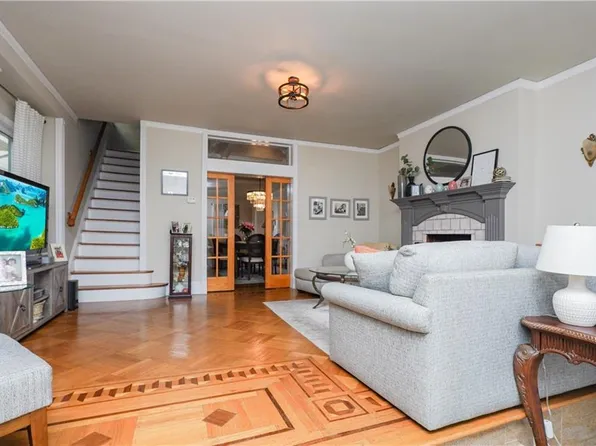 1265 76th St, Brooklyn, NY 11228