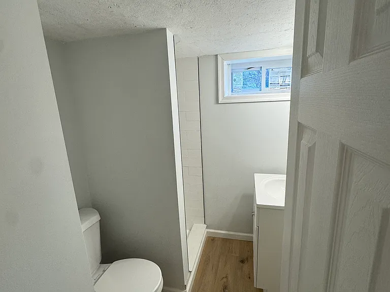 309 Magnolia Ter — Photo 2