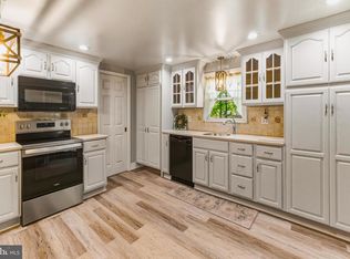 1621 Sunset Ave, Williamstown, NJ 08094