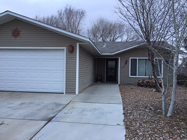 1st image of 364 Valle Vista Dr