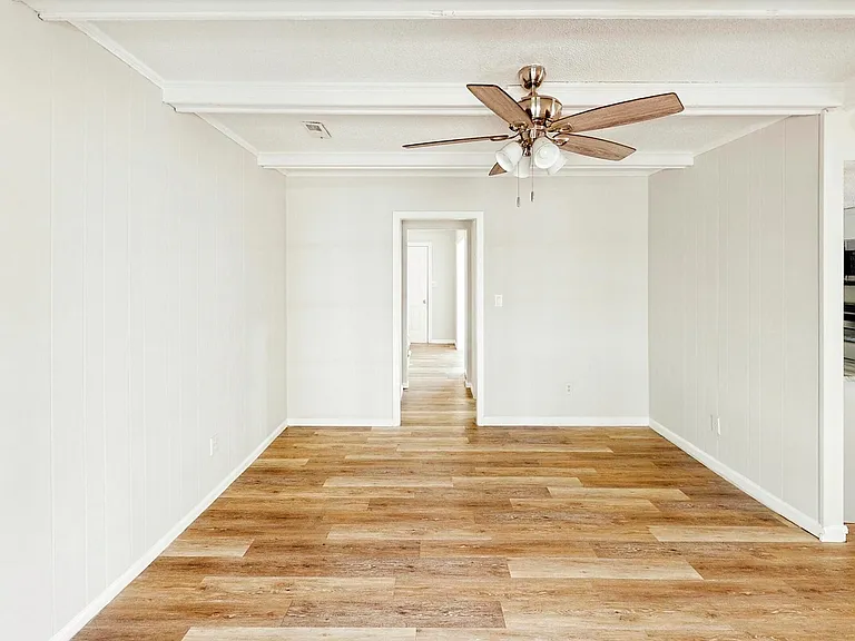 1742 Skinner Ave — Photo 10