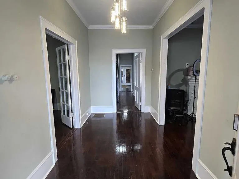 402 Meriwether St — Photo 6