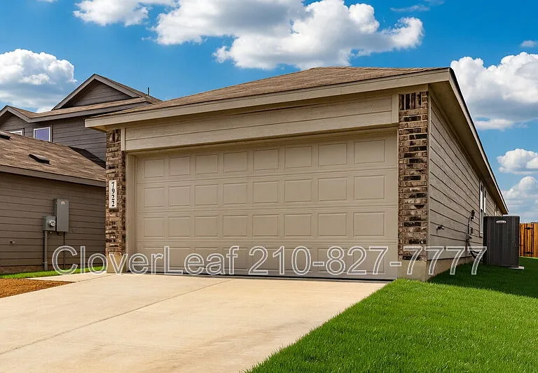 7922 Biggio Ln — Photo 2