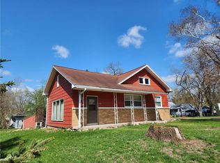 716 E 3rd St N, Ladysmith, WI 54848