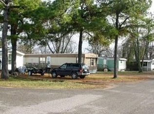 201 S Clements St, Dexter, MO 63841