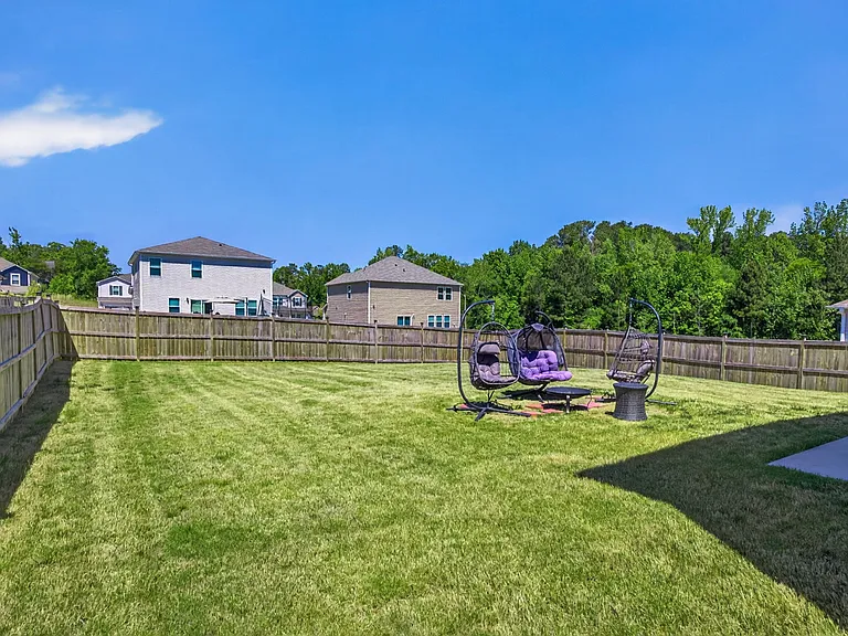 676 Winesap Dr — Photo 33