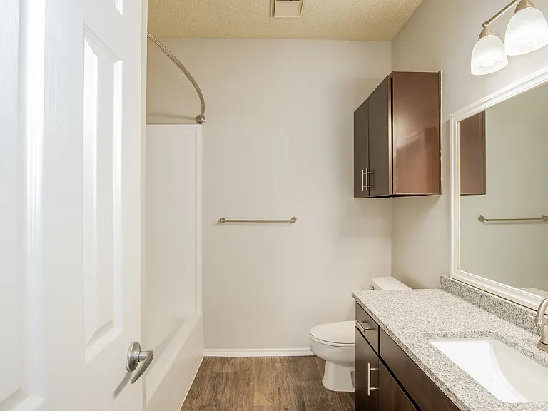 Summer House Apartment Homes — Photo 14