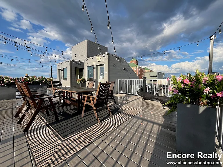 24 Everett St #3 — Photo 12