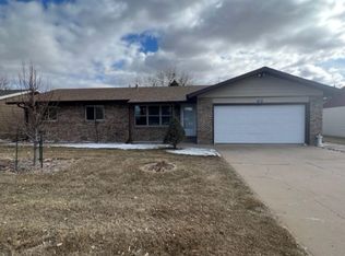 3208 W D St, North Platte, NE 69101