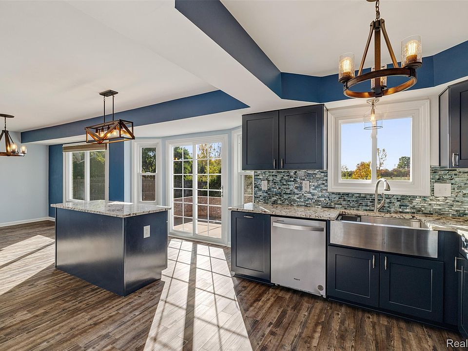 26668 Fairwood Dr, photo 25