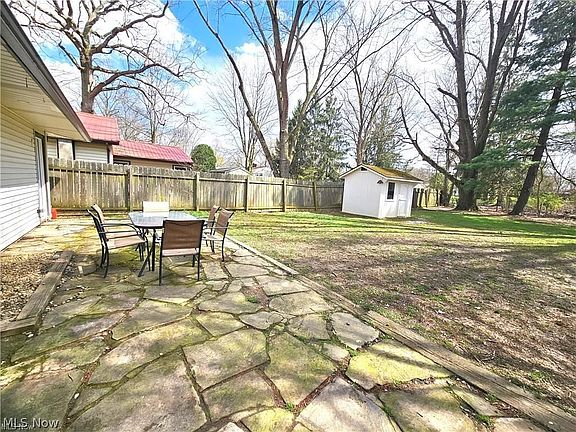 2nd image of 432 Catalina Ave