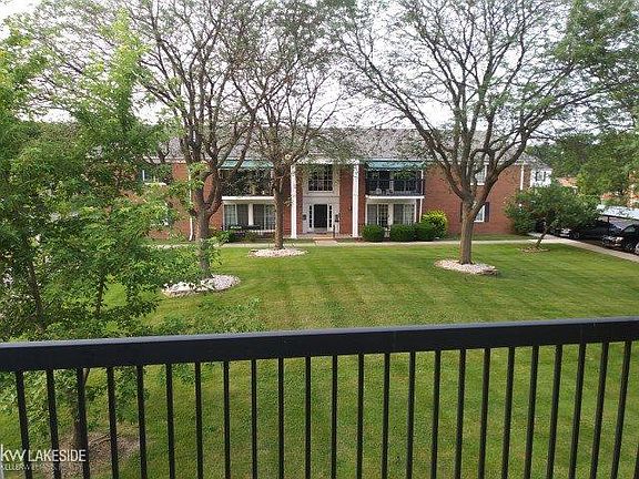 2nd image of 1253 Woodbridge St