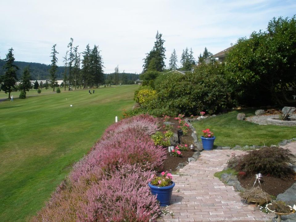 2nd image of 241 Camaloch Dr