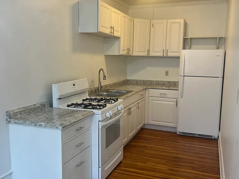 3142 Lyndale Ave S — Photo 8