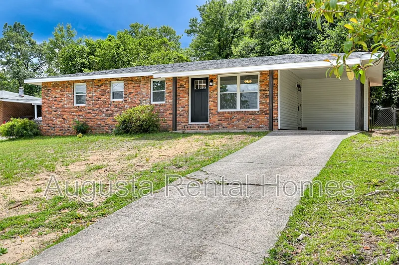 3 bed, 1.5 bath, 1145 sqft, $1,425 — Photo 2