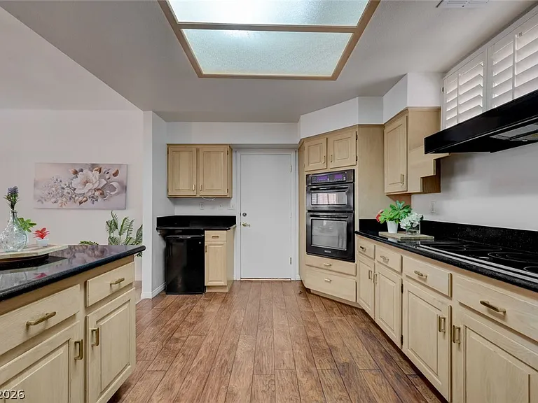332 Wild Plum Ln — Photo 22
