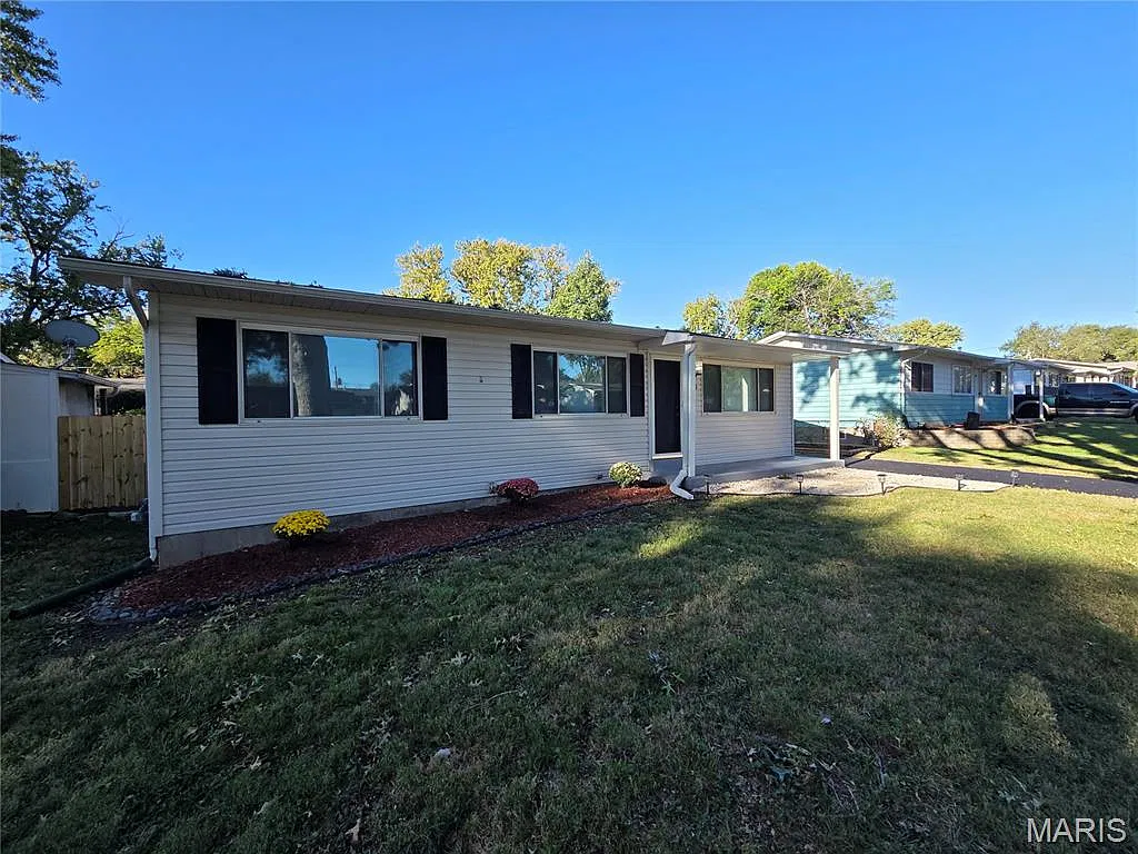 3 bed, 1820 sqft, $1,850 — Photo 3