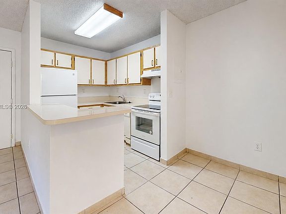 5th image of 15600 SW 80th St #L-202