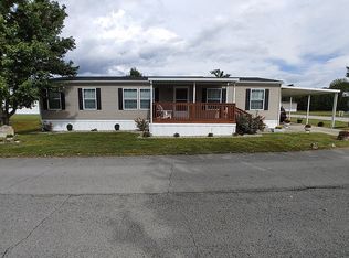 6800 Stone Valley Dr, Louisville, KY 40272