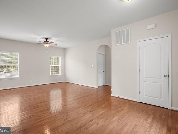 5th image of 10509 Woodland Dr