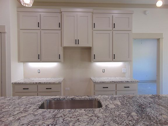 5th image of 49 Ridge View St