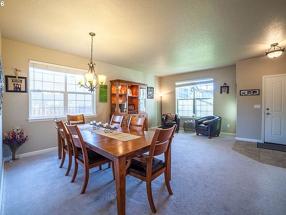 4th image of 4403 SE Topaz Dr