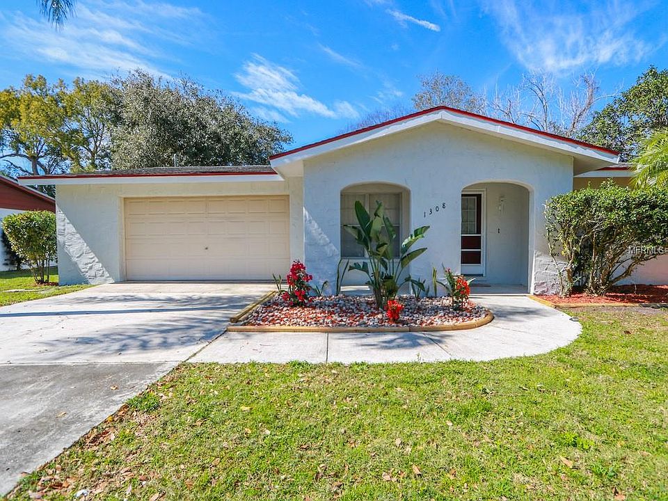 1st image of 1308 Pleasant Pl